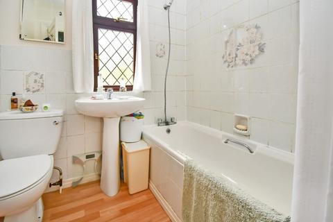157 Apperley Road, Idle, Bradford, BD10 0AX