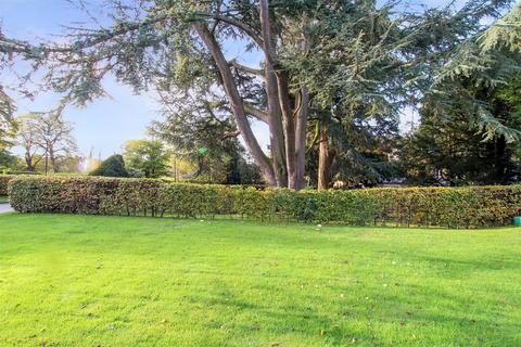 2 bedroom apartment for sale - Garden Court The Woodlands  Darlington
