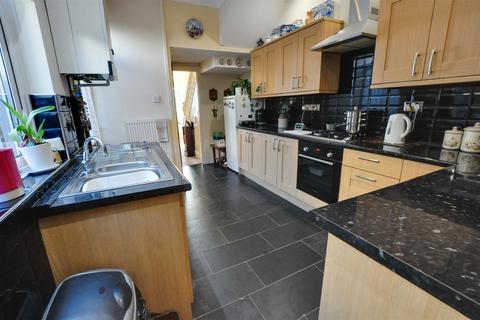 3 bedroom semi-detached house for sale, Elgin Road, Pwll, Llanelli