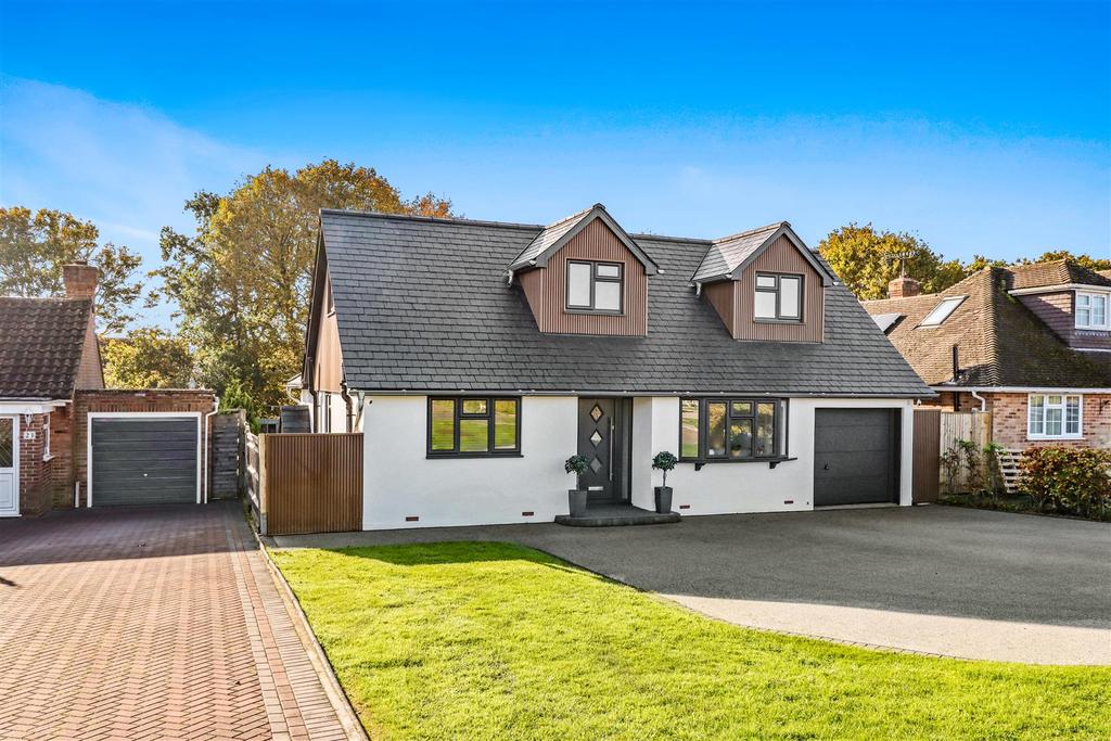 Hawthylands Crescent, Hailsham 4 bed detached house for sale £650,000