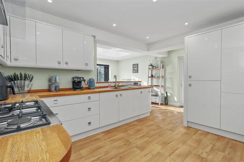 4 bedroom detached house for sale - Hawthylands Crescent, Hailsham