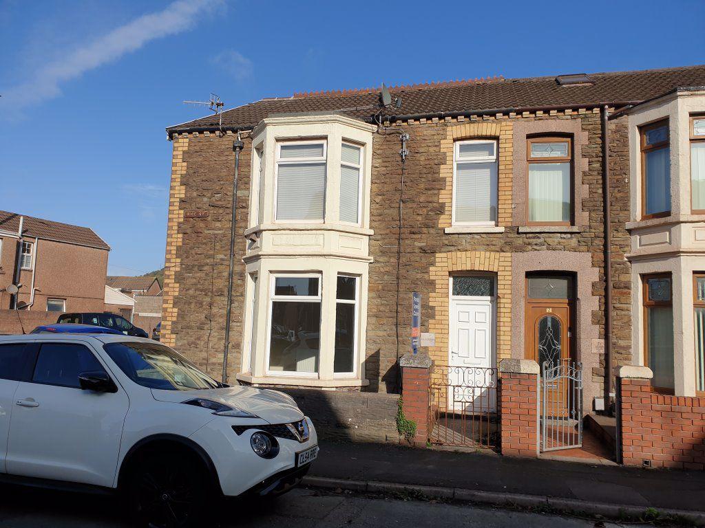 Rice Street, Port Talbot, SA13 1SN 2 bed flat £625 pcm (£144 pw)