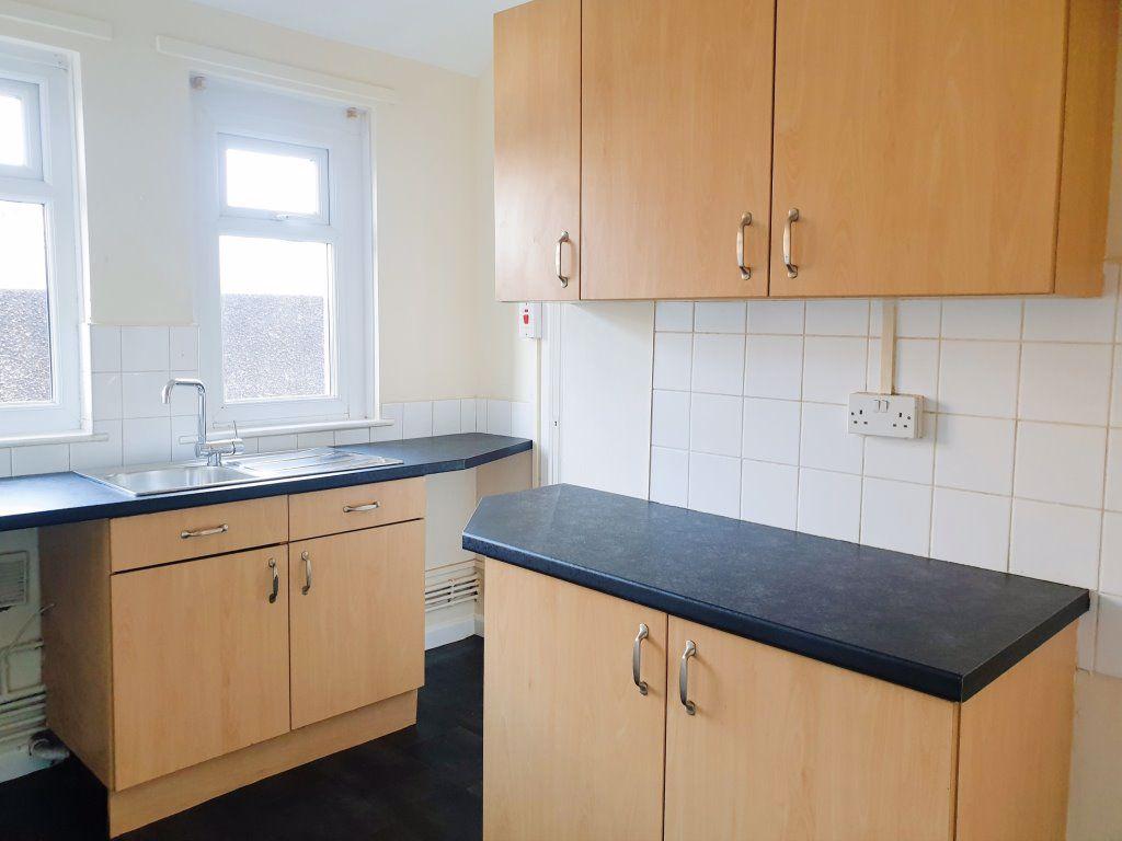 Rice Street, Port Talbot, SA13 1SN 2 bed flat £625 pcm (£144 pw)