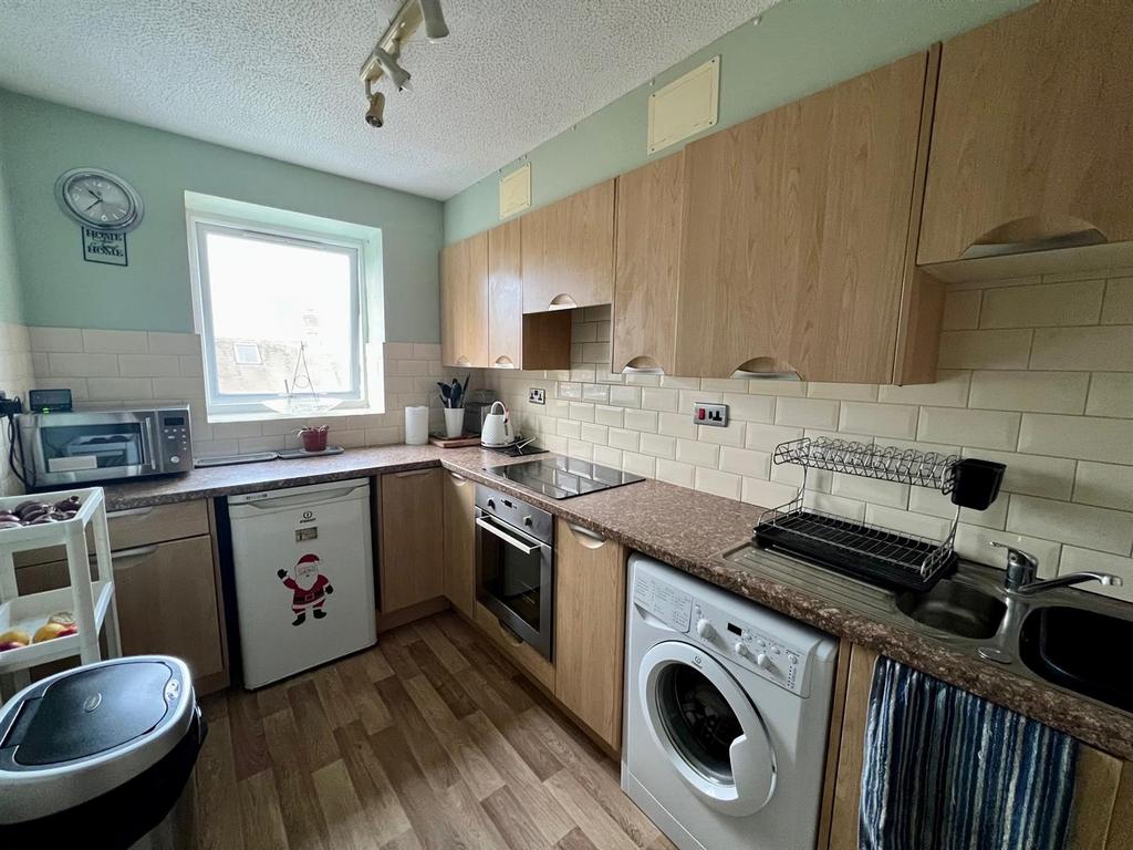 St. Andrews Road, Malvern 2 bed apartment for sale £145,000