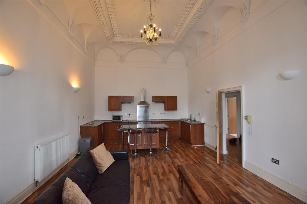 80 Canning Street, Liverpool 2 bed apartment £775 pcm (£179 pw)