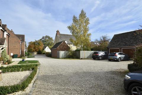 5 Blacksmiths Close, Weston On The Green, Bicester, OX25 3FL