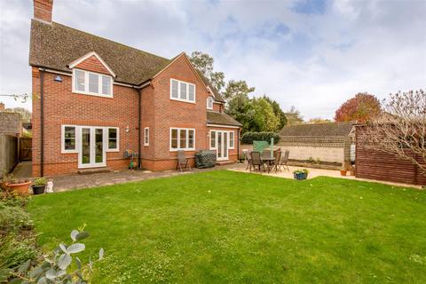 5 Blacksmiths Close, Weston On The Green, Bicester, OX25 3FL