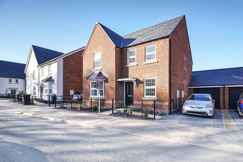 25 Brooklands Road, Bexhill-on-sea, TN39 4FQ