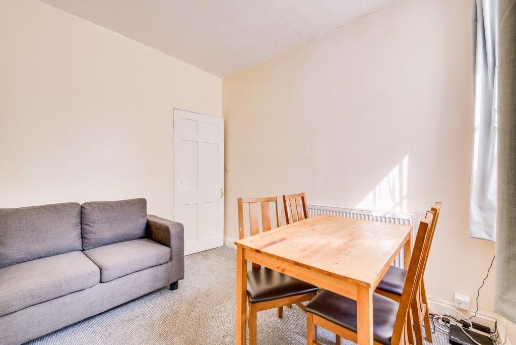 St Dunstans Street, Canterbury 4 bed house £1,950 pcm (£450 pw)