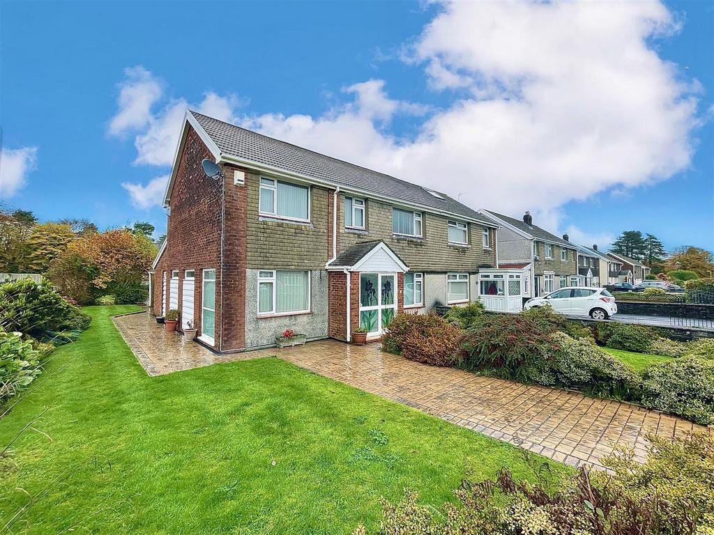 Maes Y Gwernen Drive, Cwmrhydyceirw, Swansea 5 bed semidetached house