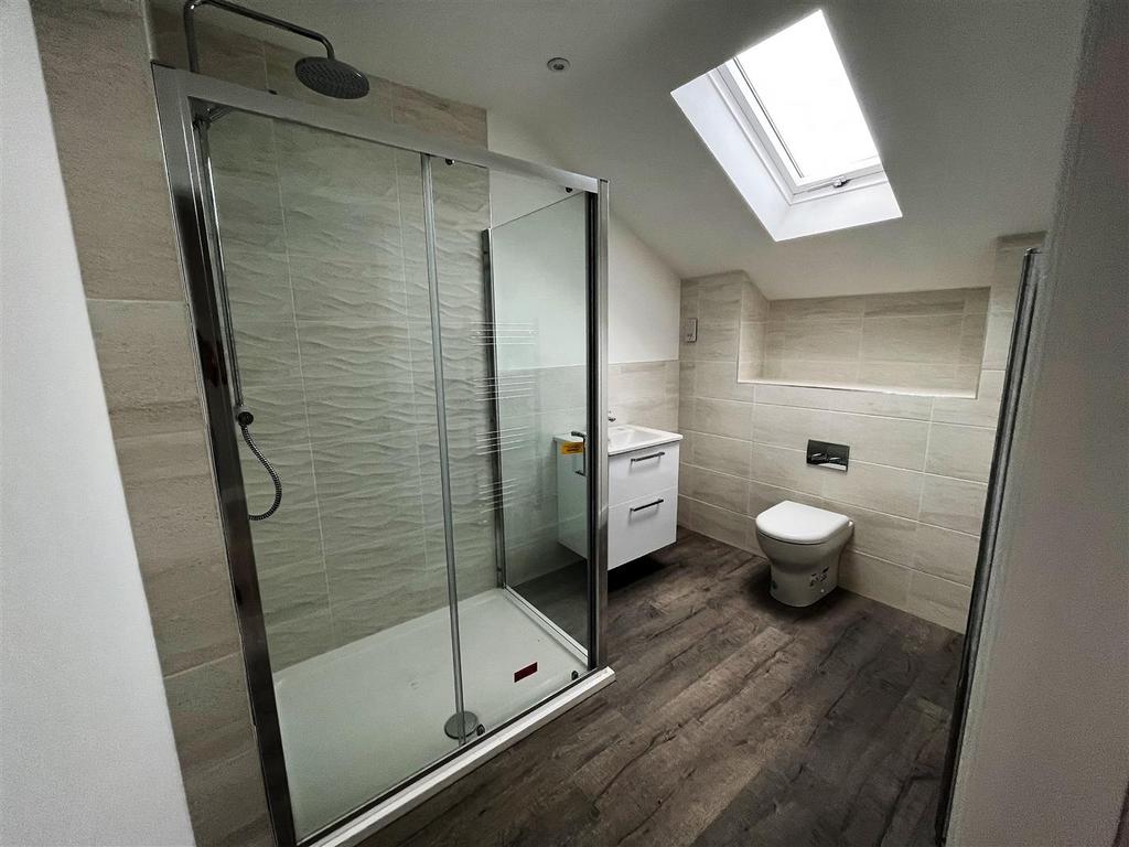 En-suite shower room