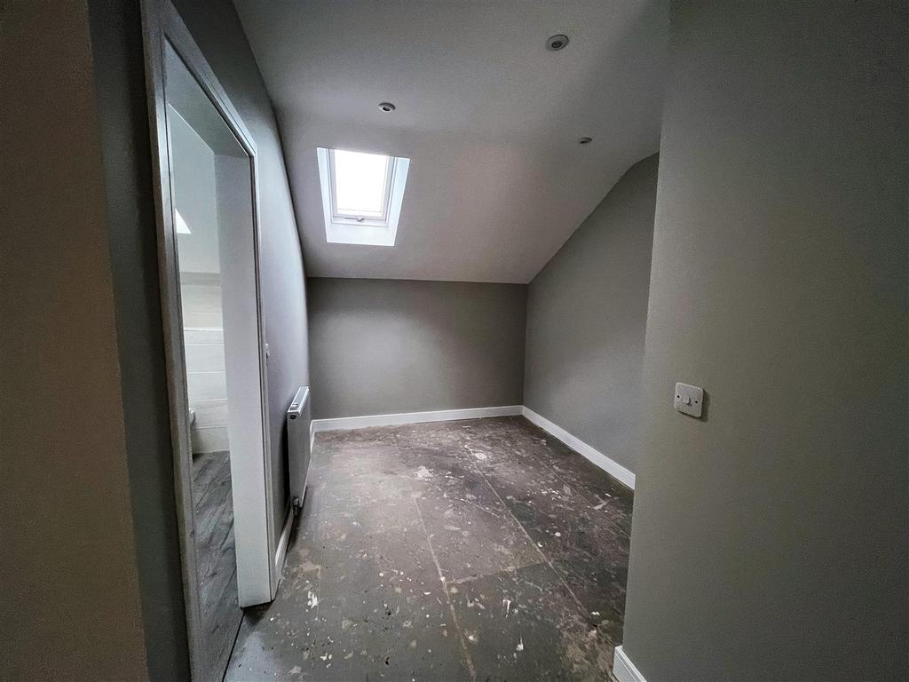 The Portway, Kingswinford 3 bed semidetached house £299,950