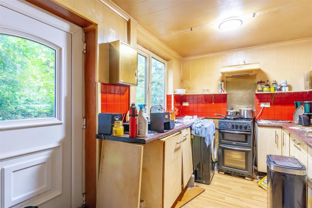 Kitchen DSC3681 HDR copy.jpg