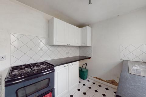 2 bedroom house for sale - Clarendon Place, Dover