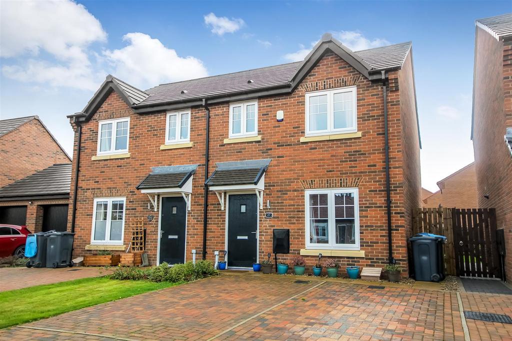 Apple Tree Road, Stokesley, Middlesbrough 3 bed semidetached house for