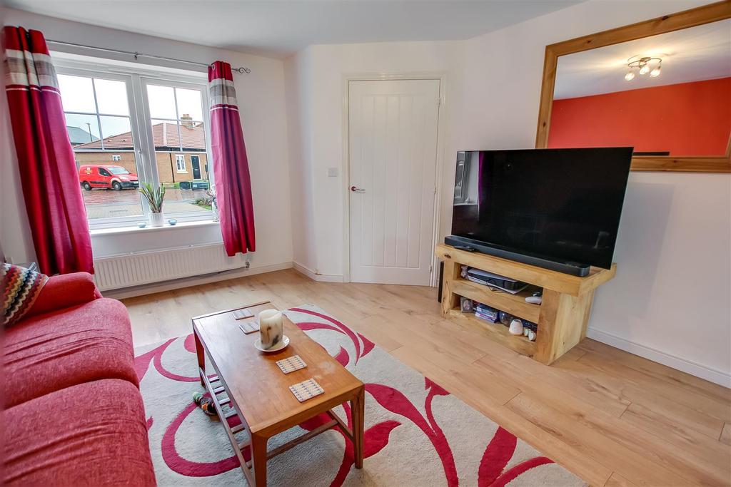 Apple Tree Road, Stokesley... 3 bed semidetached house £220,000