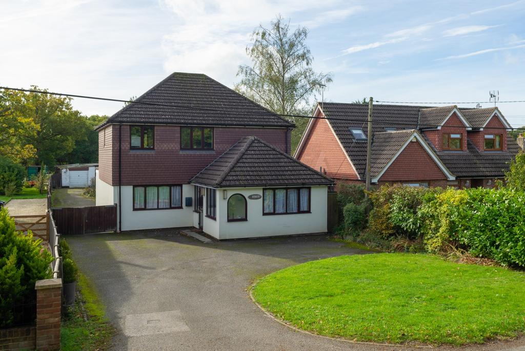 Bromley Green Road, Ruckinge 6 bed detached house £895,000