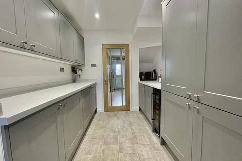 54 Hatherleigh Road, Exeter, EX2 9LA