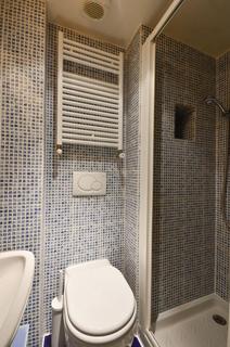 Studio to rent, Fairholme Road, West Kensington, London, W14