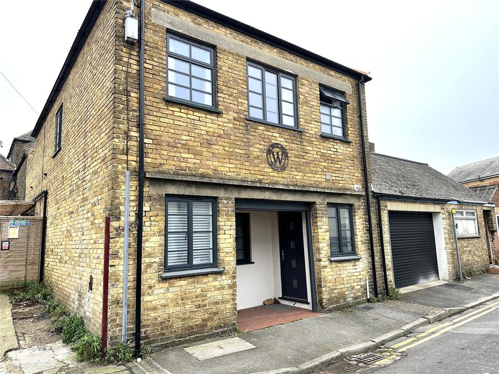 York Road, Walmer, Deal, CT14 3 bed semidetached house £1,500 pcm (£