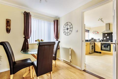 6 Bramble Close, Havant, PO9 2UZ
