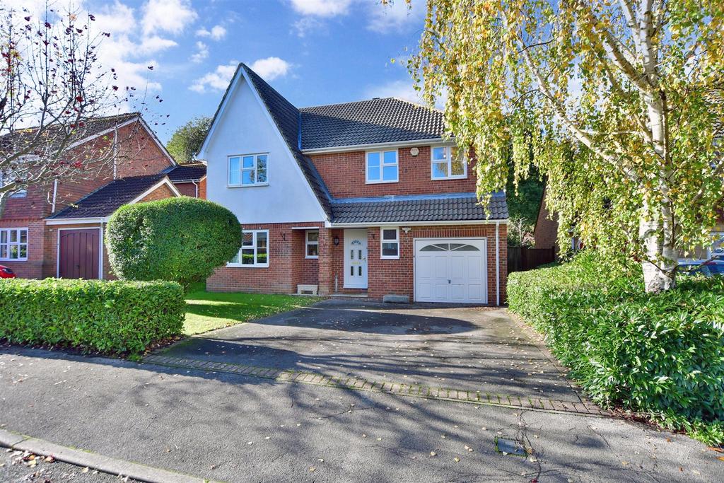 Lamplighters Close, Hempstead... 4 bed detached house £735,000