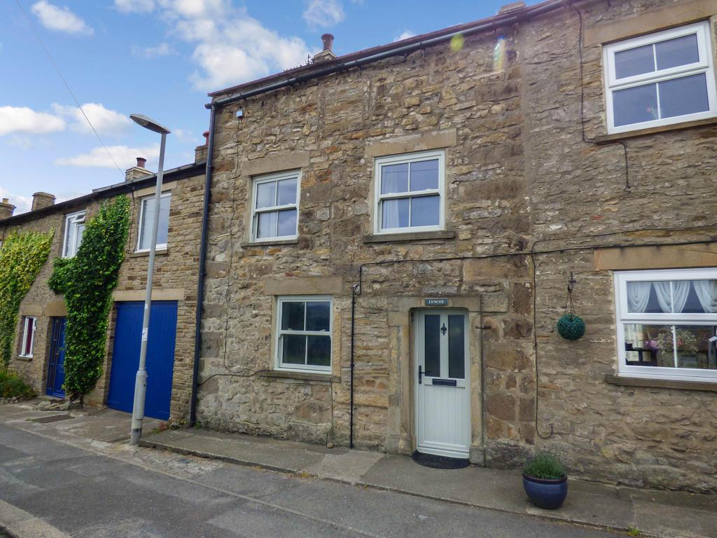 Main Street, West Witton, Leyburn, North Yorkshire, DL8 2 bed terraced