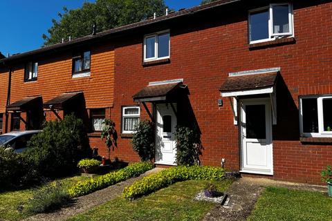 2 bedroom terraced house for sale, Cygnus Gardens, Dibden, Southampton, Hampshire, SO45