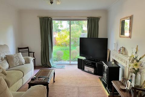 2 bedroom terraced house for sale, Cygnus Gardens, Dibden, Southampton, Hampshire, SO45