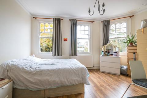 2 bedroom maisonette for sale - Half Moon Lane, London, SE24