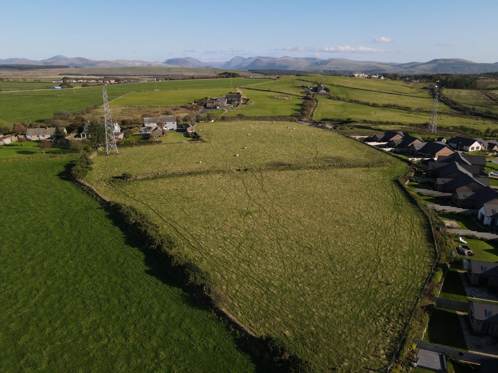 Lot 4
