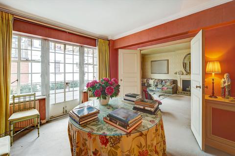 5 bedroom flat for sale - Chalfont House, Chesham Street, London, SW1X