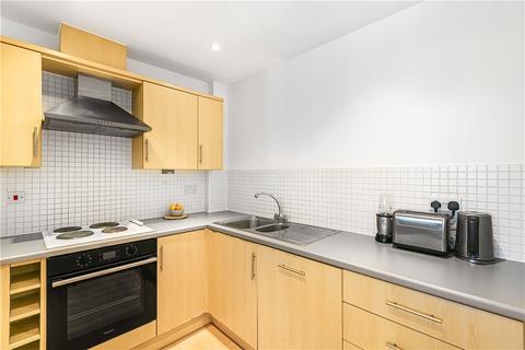 1 bedroom apartment for sale - Langhorn Drive, Twickenham, TW2