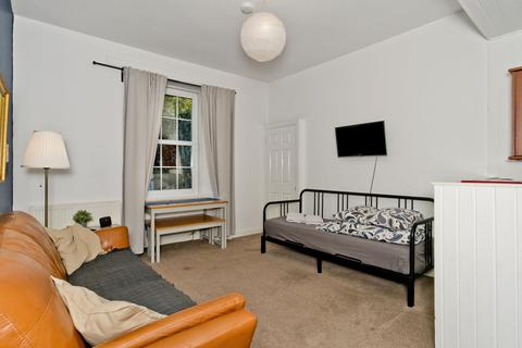 1 bedroom ground floor flat for sale - 4/4 Salmond Place, Abbeyhill, EH7 5ST