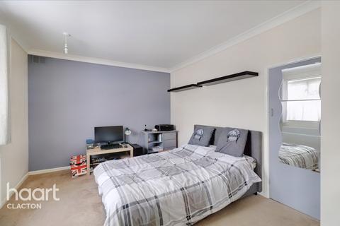 2 bedroom maisonette for sale - Beaumont Avenue, Clacton-On-Sea