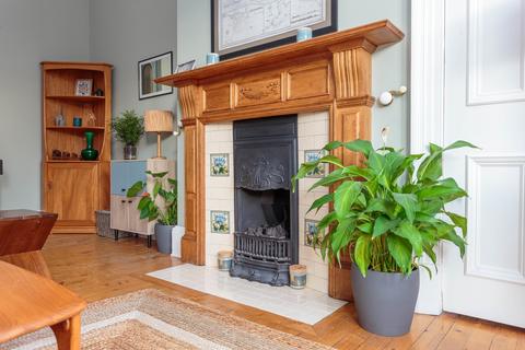 165 Craigleith Road, Edinburgh, EH4 2EB
