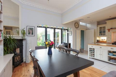 165 Craigleith Road, Edinburgh, EH4 2EB