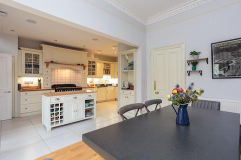 165 Craigleith Road, Edinburgh, EH4 2EB
