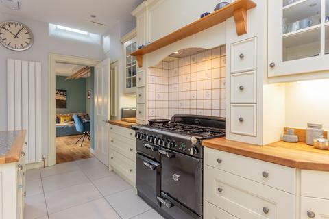 165 Craigleith Road, Edinburgh, EH4 2EB