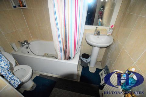 undefined, Minet Drive, Hayes