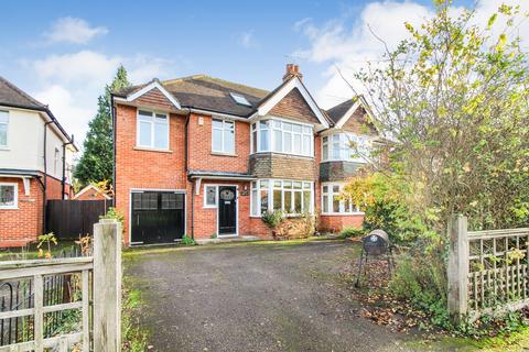 6 bedroom semi-detached house for sale - Monks Way, Reading, RG30