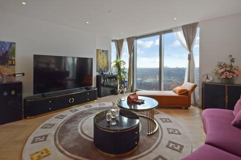 2 bedroom flat for sale, Landmark Pinnacle, Canary Wharf E14