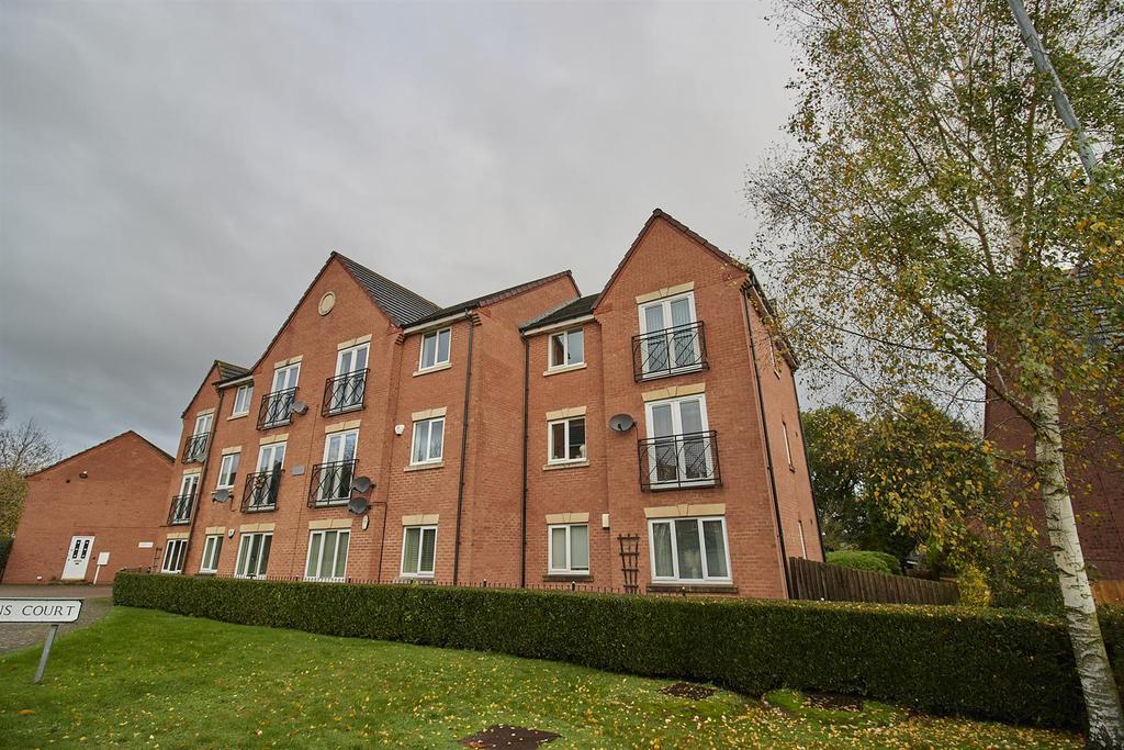 Barons Close, Kirby Muxloe, Leicester 2 bed house £700 pcm (£162 pw)