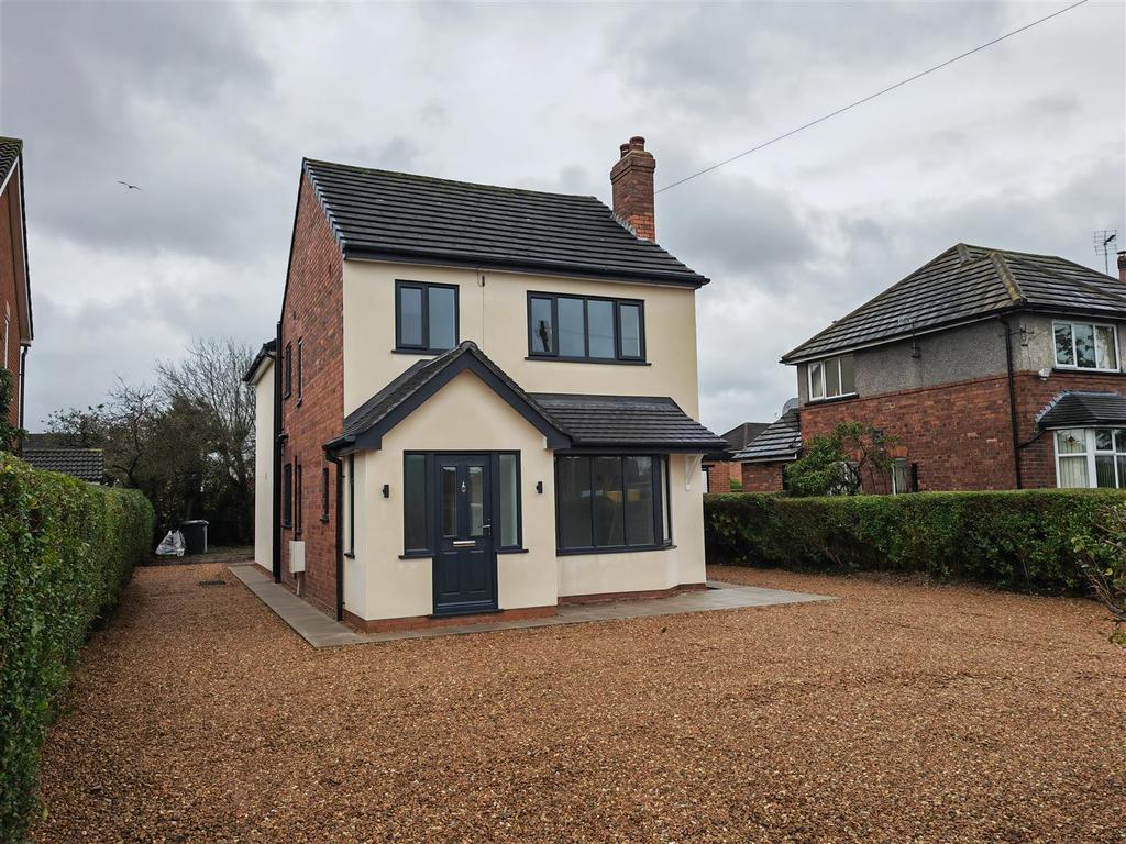 Valley Road, Crewe 5 bed detached house £375,000