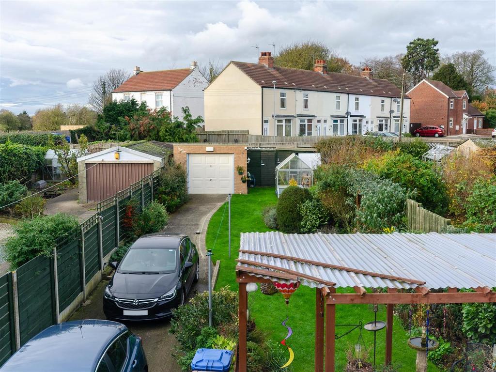 Compton Drive, Keyingham 3 bed semidetached house for sale £175,000