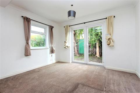 2 bedroom semi-detached bungalow for sale - Russell Road, Chingford