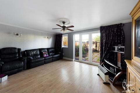 59 Lime Close, South Ockendon, RM15 6NN