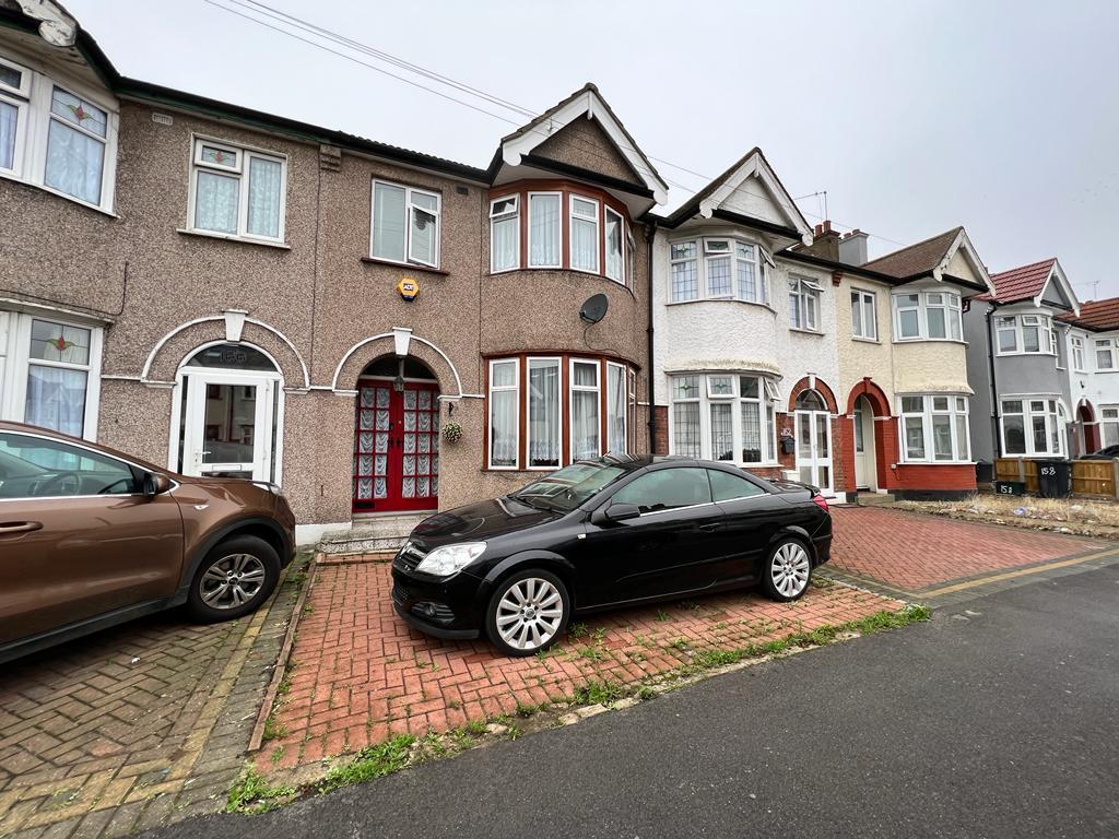 South Park Road, Ilford 3 bed house £500,000