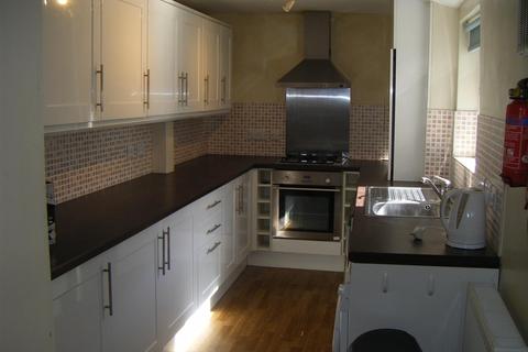 4 bedroom house to rent - Lace Street, Dunkirk, NG7 2JT