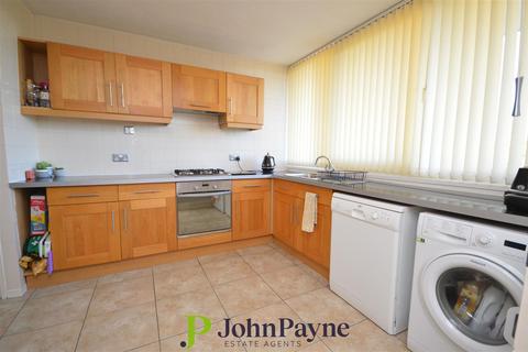 3 bedroom apartment for sale - Kenilworth Court, Styvechale, Coventry